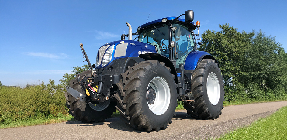 Sale of agricultural tractor for professional agricultural use